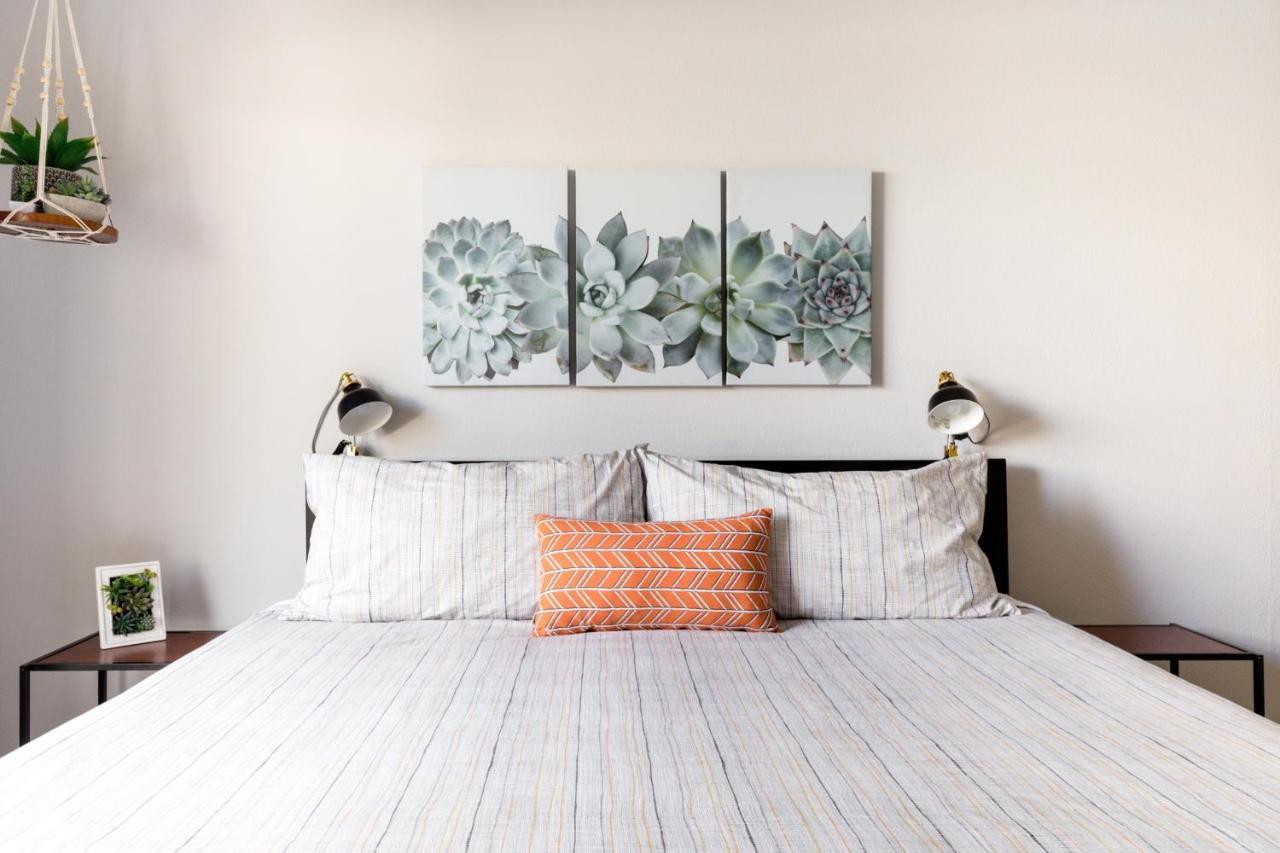 Central Phoenix Townhome Экстерьер фото